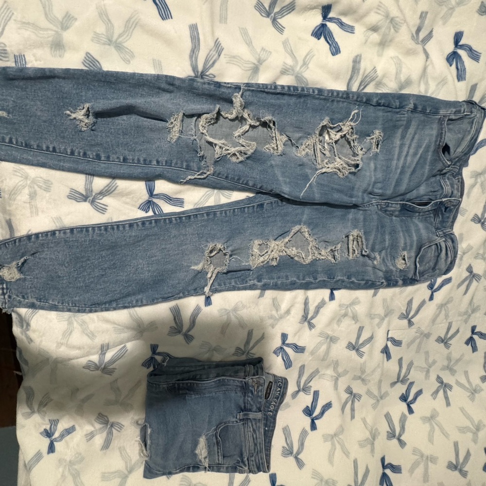 American Eagle Outfitters High Rise Ripped Jeans - Light Blue
